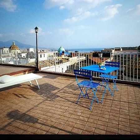 La Casa Sui Tetti Bed and Breakfast Νάπολη Εξωτερικό φωτογραφία