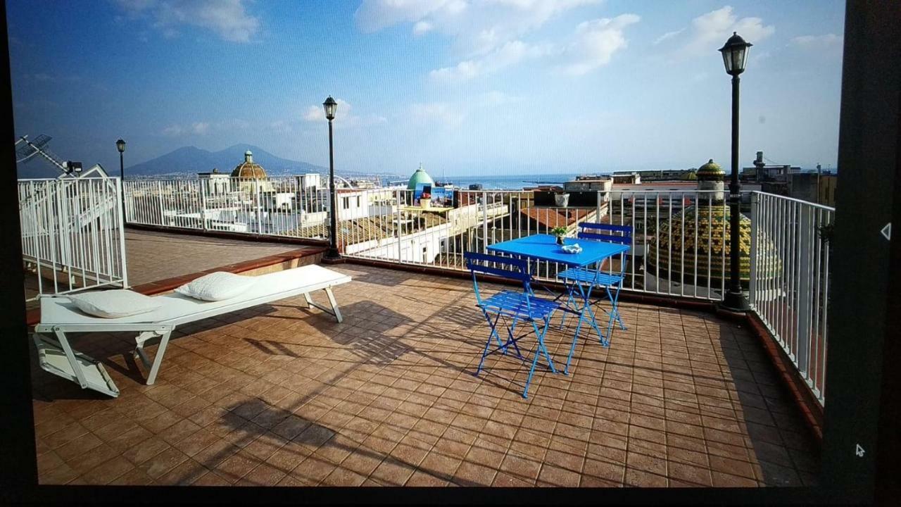 La Casa Sui Tetti Bed and Breakfast Νάπολη Εξωτερικό φωτογραφία